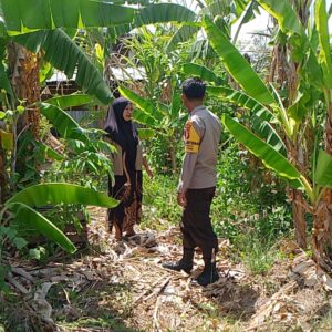 Bhabinkamtibmas Desa Pamanto Motivasi Warga Wujudkan Ketahanan Pangan Mandiri