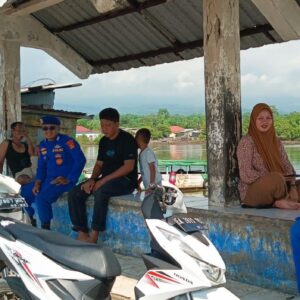 Edukasi Masyarakat Pesisir dan ABK akan Cuaca Ekstrim, Satpolairud Polres Bima Hadir Melalui Program Binmas Perairan