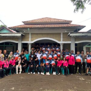 Goes Kamtibmas di Desa Akar-Akar, Kapolres Lombok Utara Perkuat Sinergi dan Kepedulian Sosial