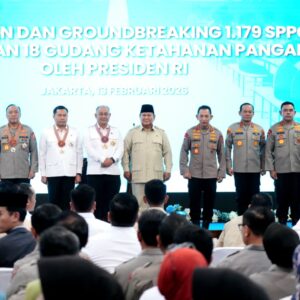 PRESIDEN PRABOWO ANUGERAHKAN BINTANG JASA DAN SATYALANCANA WIRA KARYA KEPADA PENGGERAK MBG DAN RANTAI PASOK SPPG POLRI