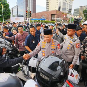 Bagikan Takjil dan Buka Puasa Bersama Bareng Insan Pers, Kapolri: Suara Media Suara Publik