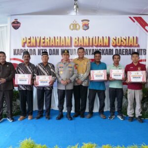 Kapolda NTB Kunker ke Polres Sumbawa, Tinjau Layanan hingga Serahkan Bansos