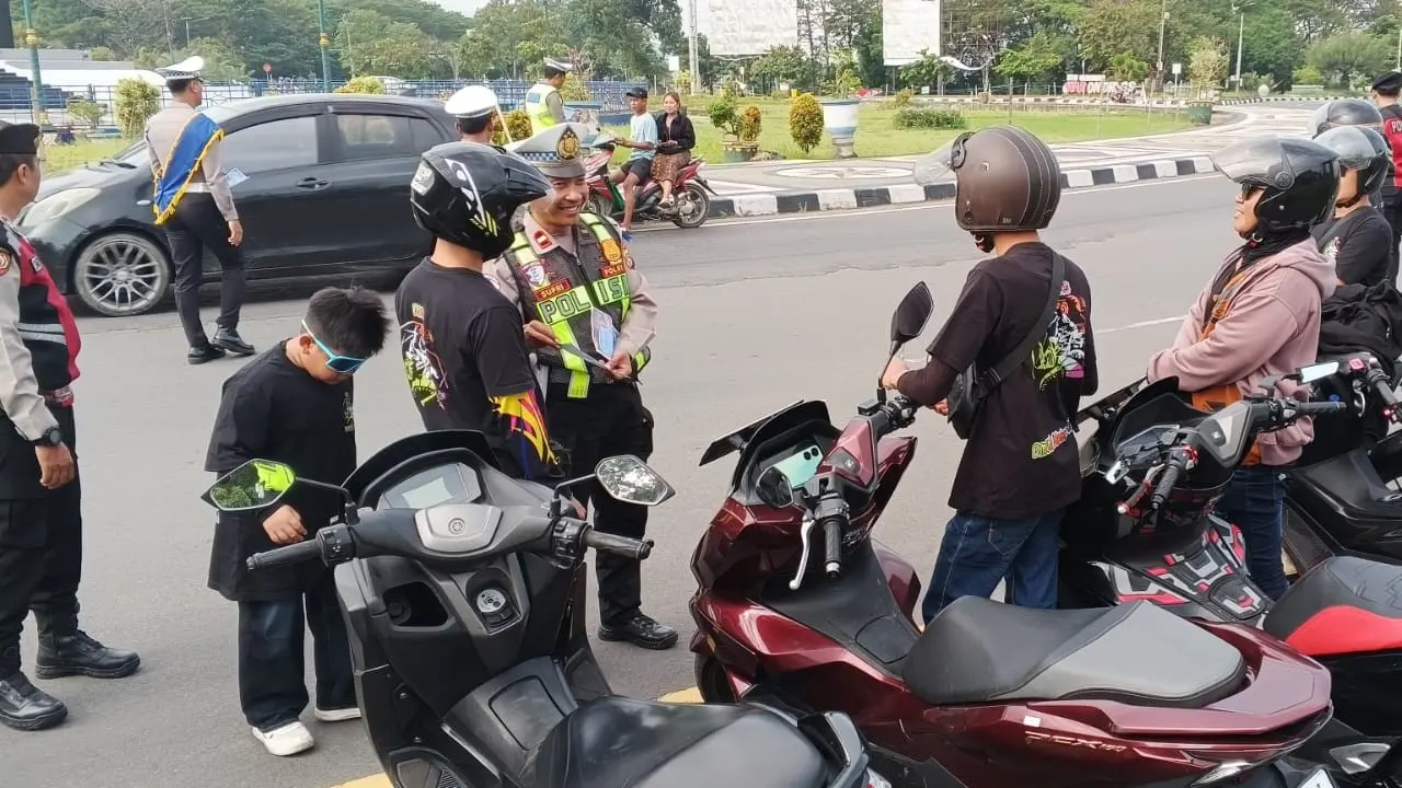 Polres Lobar Ajak Komunitas Motor Jadi Pelopor Keselamatan Jalan