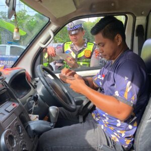 Operasi Keselamatan Rinjani 2026 Masuk Hari ke-8, Warga Sumbawa Barat Makin Tertib di Jalan