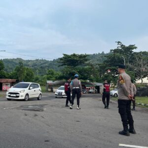 Sasaran Titik Rawan dan Cegah Aksi Kriminalitas, Pamapta II Polres Gelar Patroli KRYD Humanis