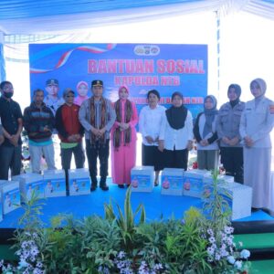 Kapolda NTB Kunker ke Lombok Utara, Cek Pembangunan hingga Serahkan Bansos