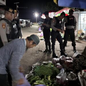 Patroli Subuh, Sat-samapta Polres Bima Kabupaten Pastikan Kenyamanan Masyarakat Yang Menjalankan Ibadah di Bulan Suci Ramadhan