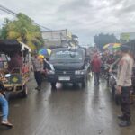 Menjelang Berbuka Puasa Aktivitas Masyarakat Meningkat, Personel Polsek Woha Hadir Melalui Patroli Ngabuburit