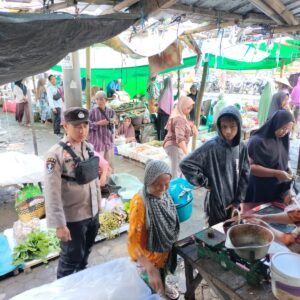 Patroli Pasaran, Polsek Jonggat Antisipasi 3C dan Jaga Kelancaran Aktivitas Masyarakat