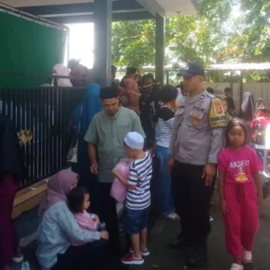 Polres Lobar Amankan Tradisi Ziarah Makam Milam Pasca-Lebaran
