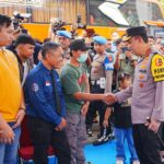 Kapolri Lepas 80 Bus Mudik Gratis, Pastikan Kesiapan Sopir Antar Masyarakat ke Tujuan