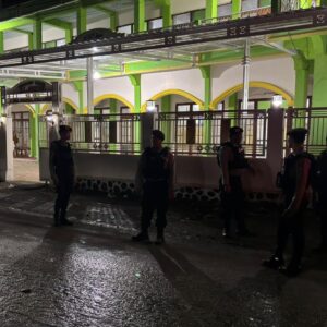 Patroli Subuh, Satsamapta Polres Bima Pastikan Kenyamanan Masyarakat Yang Beribadah dan Jaga Stabilitas Kamtibmas