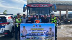 “Satlantas Menyapa” Unit Kamsel Satlantas Polres Kabupaten Sambangi Terminal Tente Sosialisasi Mudik Aman Keluarga Bahagia