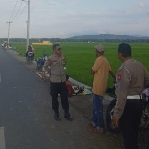 Polsek Sape Polres Bima Kota Gelar Patroli Ngabuburit, Hadirkan Rasa Aman Jelang Berbuka Puasa