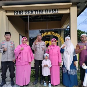 Bersama Menuju Kebaikan di Bulan Suci Ramadhan, Polsubsektor Daru Bersama Bhayangkari Berbagi Takjil