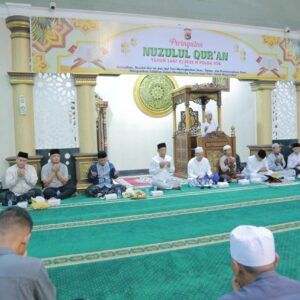 Kapolda NTB Ikuti Peringatan Nuzulul Qur’an 1447 H di Masjid Baitussalam