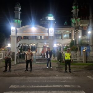 Polres Bima Kota Laksanakan Patroli dan Pengamanan Sholat Tarawih di Sejumlah Masjid