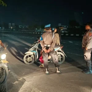 Jalur Bypass BIL Dijaga Ketat, Polsek Labuapi Pastikan Balap Liar dan Kriminalitas Tak Beri Celah