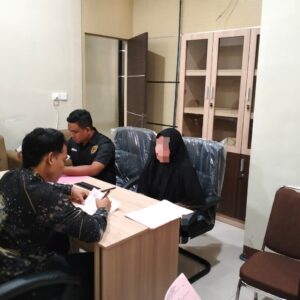 Kasus Narkoba Masuk Tahap II, Satresnarkoba Polres Dompu Serahkan Tersangka ke Jaksa