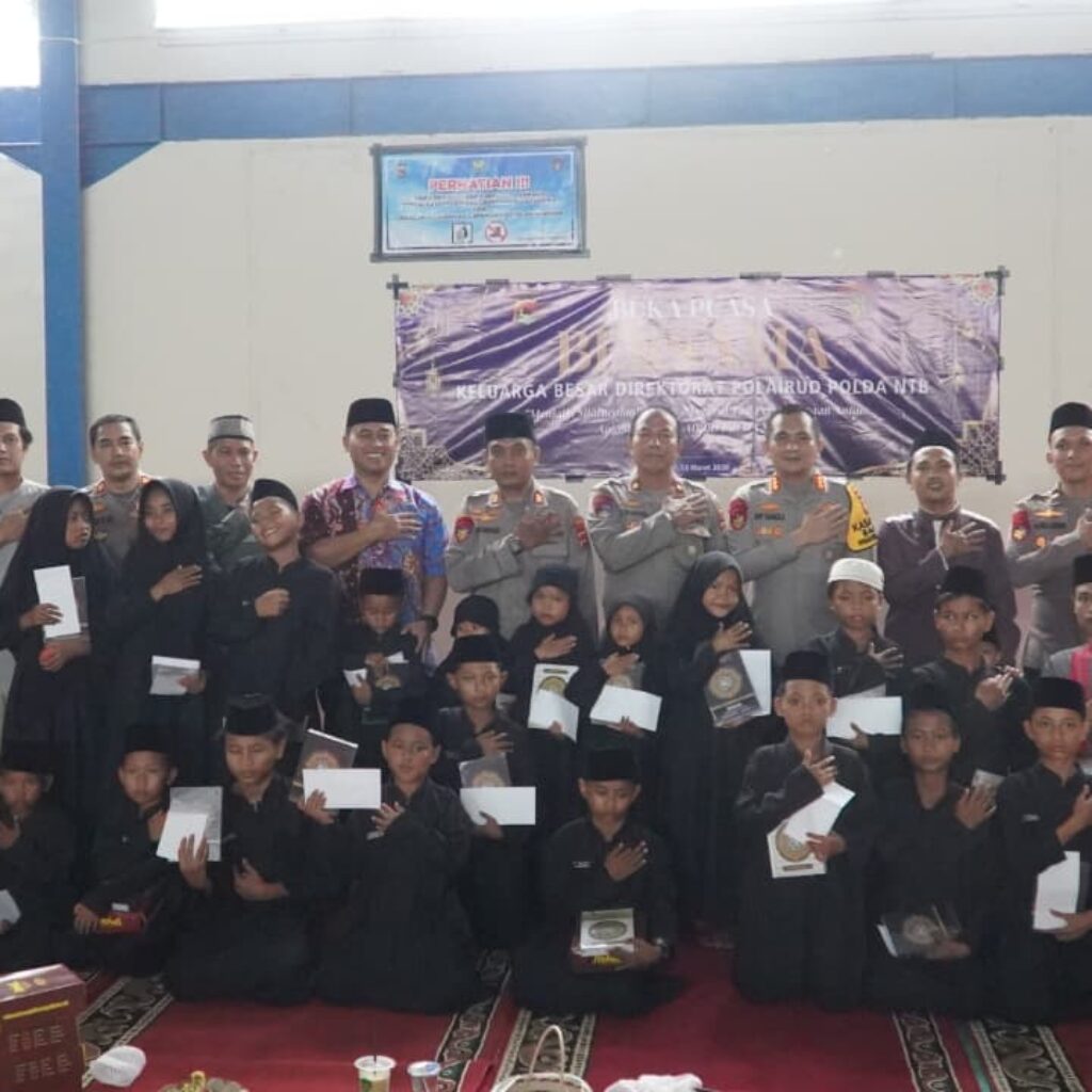 Buka Puasa Bersama Personel Ditpolairud Polda NTB dan Anak-anak Panti Asuhan