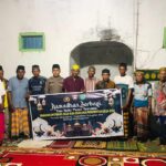Bhabinkamtibmas Polsek Woha Bersama Pemdes Risa Menggelar Pembagian Takjil dan Buka Puasa Bersama