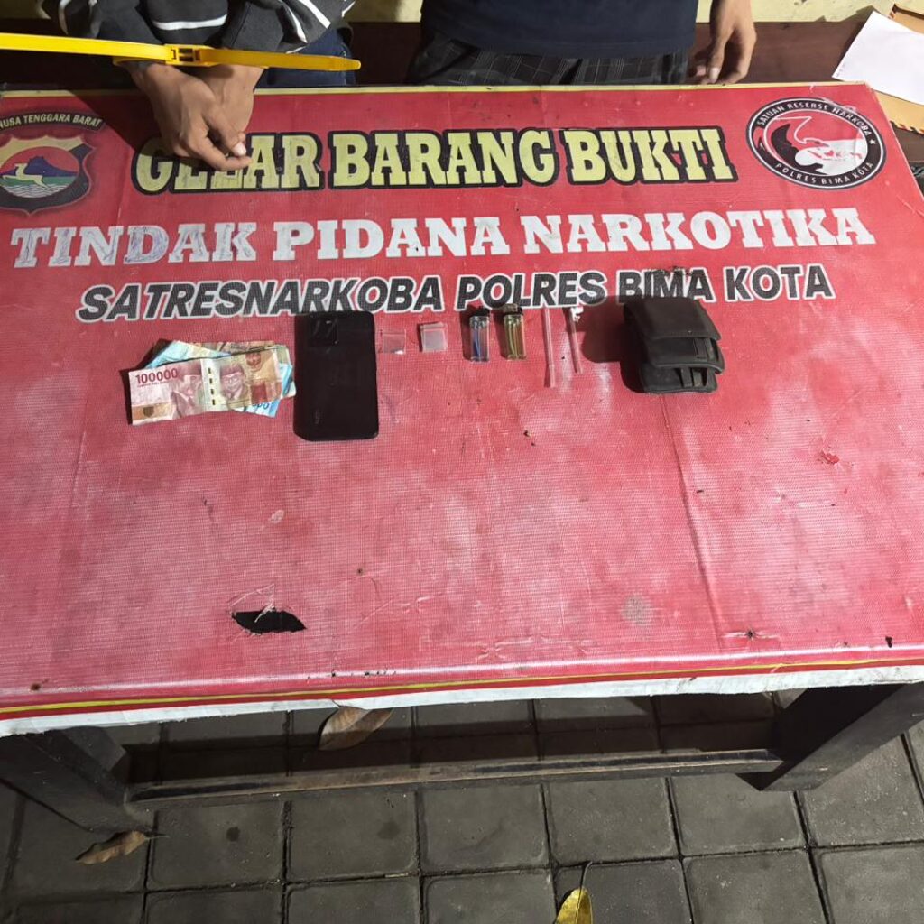 Tim Opsnal Sat Resnarkoba Polres Bima Kota Amankan Dua Terduga Pengedar Sabu di Lambu