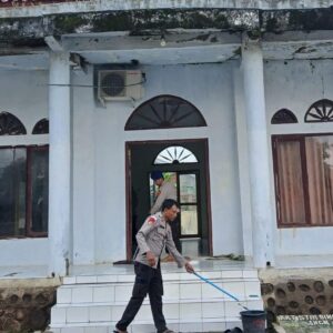 Memakmurkan Masjid, Satpolairud Polres Bima Kabupaten Gelar Bhakti Religi di Masjid Al- Bahri