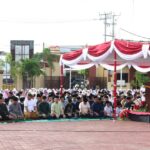 Kapolres Sumbawa Bersama Ratusan Jemaah Laksanakan Salat Idul Fitri 1447 H di Lapangan Wicaksana Laghawa
