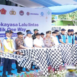 Pimpin One Way Nasional Arus Balik Lebaran, Kapolri ke Pemudik: Utamakan Keselamatan
