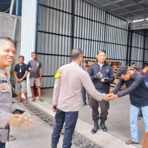 Wakapolres Dompu Cek Penyerapan Jagung di Gudang Bulog Ginte, Pastikan Proses Transparan dan Tertib