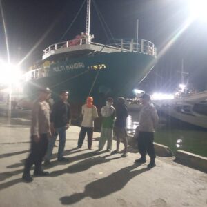 Polsek Kawasan Pelabuhan Laut Bima Intensifkan Patroli Rutin, Sasar Aktivitas di Area Bongkar Muat