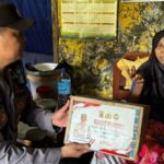 Sentuhan Kemanusiaan di Lembar, Polsek Kawasan Pelabuhan Lembar Bagikan Nutrisi Mantap untuk Lansia