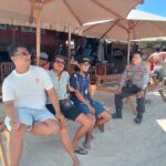 Polsek Praya Barat Intensifkan Patroli Siang di Pantai Selong Belanak, Jamin Keamanan Wisatawan