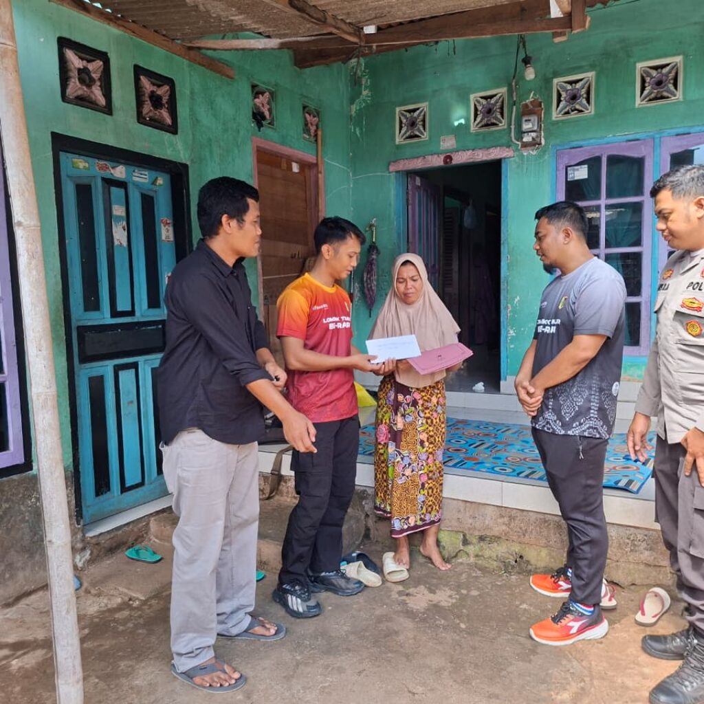 Bhabinkamtibmas Desa Kesik Tinjau Lahan Ketahanan Pangan Bergizi Warga di Masbagik