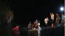 Personel Polsek Sakra Timur Lakukan Olah TKP Penemuan Bocah Tenggelam di Waduk Surabaya