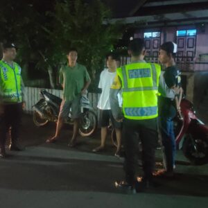 **Sinergi Kreatif Polisi dan Anak Muda, Seteluk Makin Aman dan Nyaman**