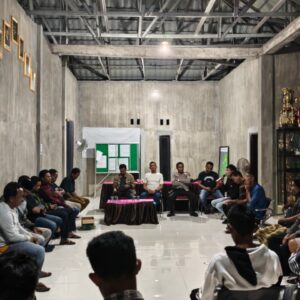 POLRES DOMPU FASILITASI PERTEMUAN AWAL TOKOH MASYARAKAT UNTUK REDAM KONFLIK DI DESA WAWONDURU