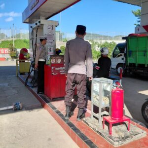 Polsek Maluk Laksanakan Monitoring Harga BBM