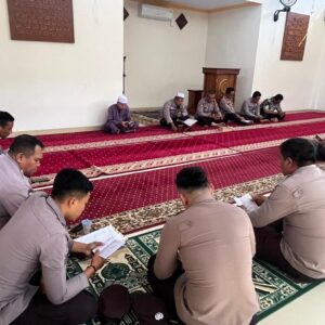 Binrohtal Rutin, Personel Polres Bima Kota Tingkatkan Keimanan dan Ketakwaan