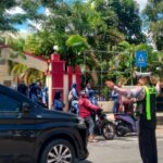 SAT LANTAS LAKSANAKAN STRONG POINT SIANG, WUJUDKAN KAMSELTIBCAR LANTAS YANG AMAN DAN KONDUSIF