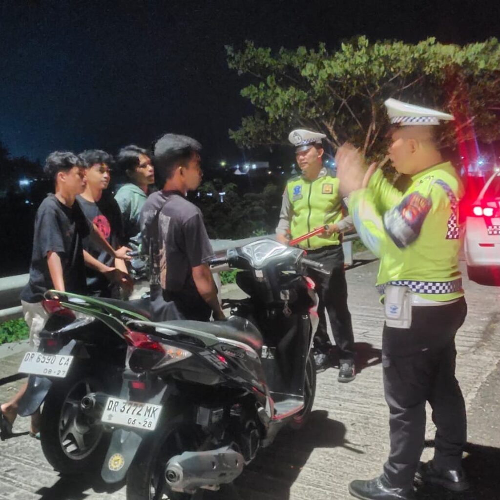 Cegah Aksi Balap Liar yang Resahkan Warga, Satlantas Polres Lombok Barat Kepung Jalur Bypass BIL 2
