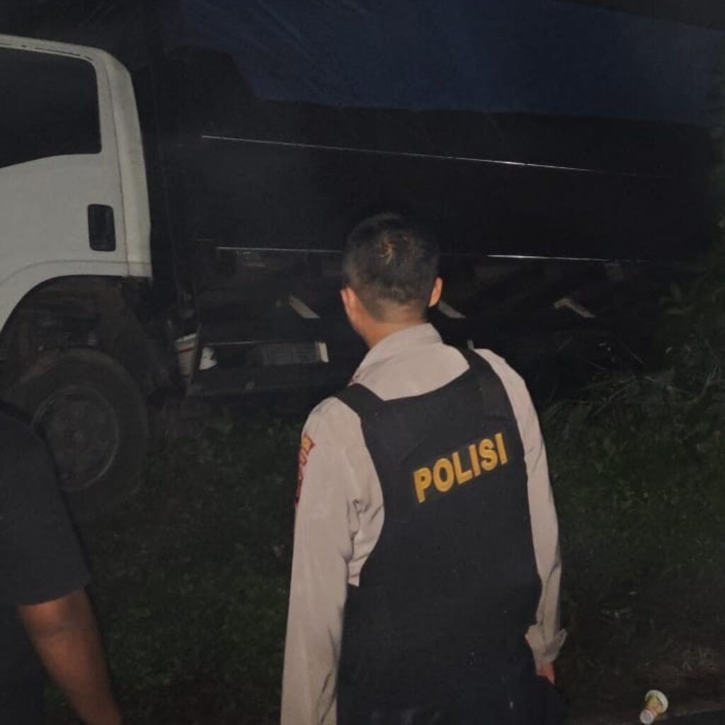 Warga Tenang, Polisi Garang: Tim Patroli Perintis Presisi Sisir Eyat Mayang Dini Hari Demi Cegah Kriminalitas