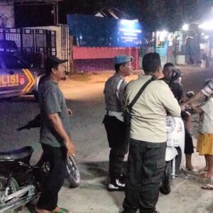 Polsek Asakota Gelar Patroli Cipkon Blue Light, Imbau Pemuda Jaga Kamtibmas