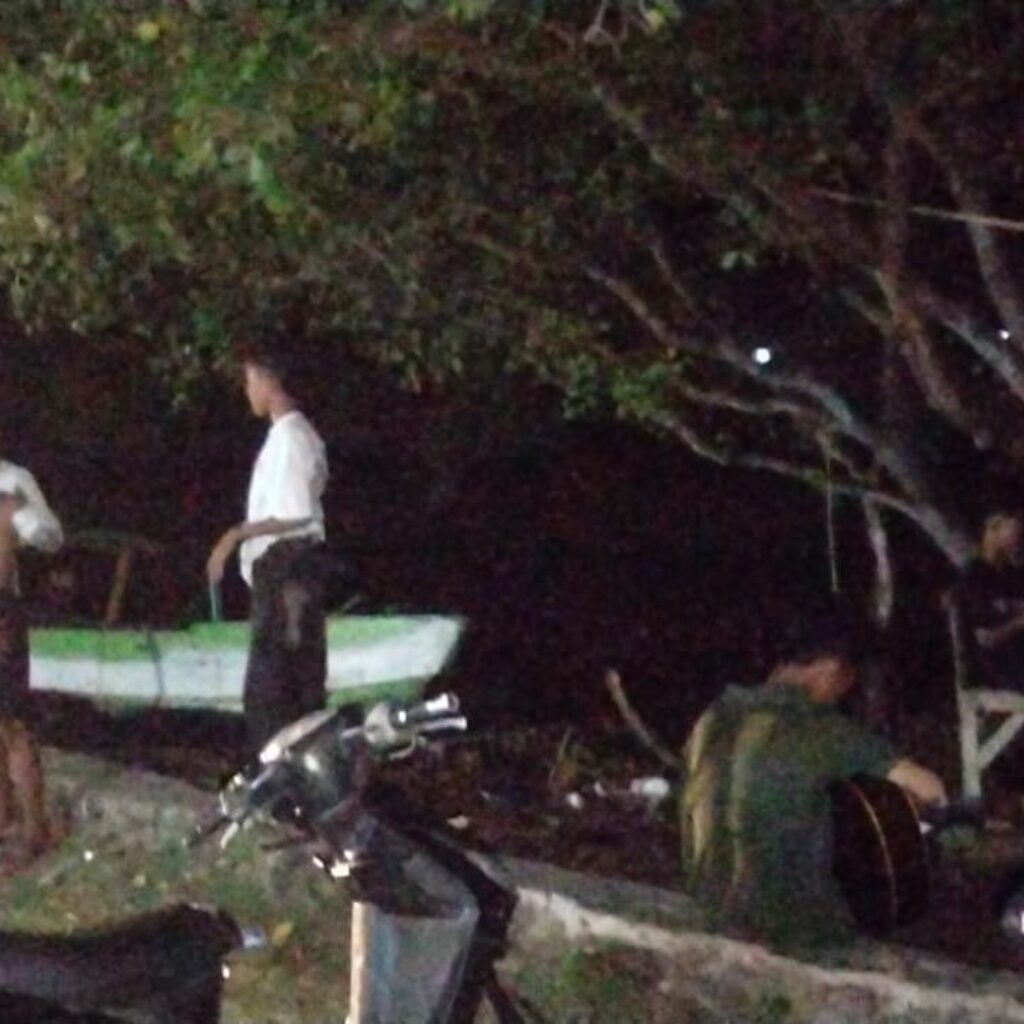 Menyasar Titik Rawan,Antisipasi Aksi Kriminalitas di Malam Minggu, Polsek Madapangga Gelar Patroli, Razia dan Sweeping