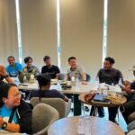 Perkuat Sinergi Informasi, Satgas Damai Cartenz Jalin Silaturahmi dengan Wartawan di Timika