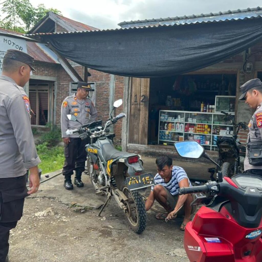 Patroli Cipkon, Polsek Tambora Cegah Potensi Guankamtibmas dan Imbau Warga Jaga Stabilitas Kamtibmas