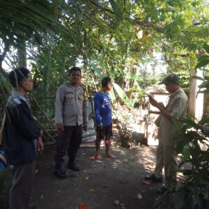 Polres Lombok Tengah Intensifkan Sosialisasi Bahaya Karhutla Melalui Bhabinkamtibmas di Desa Batutulis