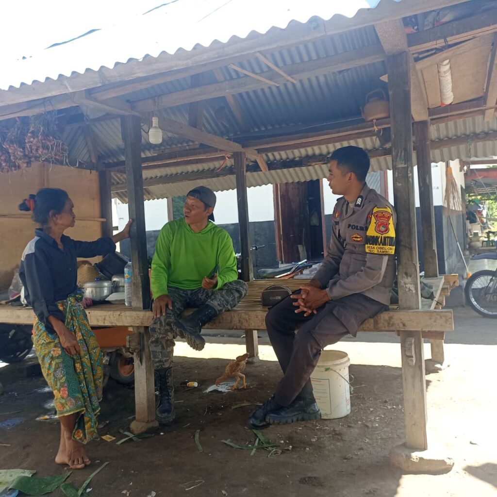 Bhabinkamtibmas Desa Obel-obel Intensifkan Sambang Warga, Perkuat Kamtibmas di Sambelia