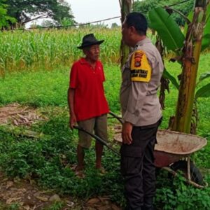 Polsek Labuapi Turun Tangan, Ubah Lahan Tidur Jadi Sumber Pangan di Karang Bongkot
