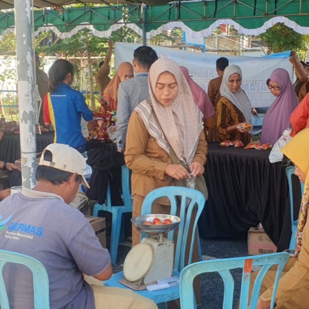 Gelar Pasar Murah Lombok Barat, Strategi Jitu TPID dan Polisi Amankan Isi Dompet Warga Jelang Hari Raya